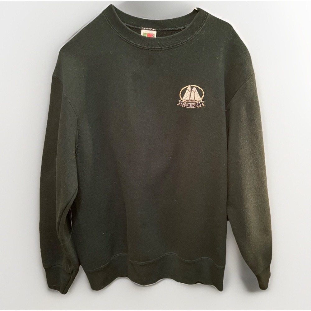 Vintage Fruit of the Loom BEST Nova Scotia Bluenose Schooner Sweatshirt Green M